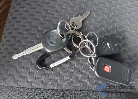 2006 Toyota Corolla S из США, поврежденный, VIN 2T1BR32EX6C665916